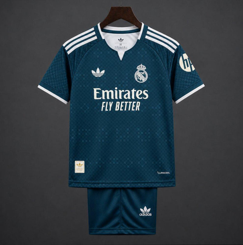 Kit Infantil Real Madrid 26/27 Fora
